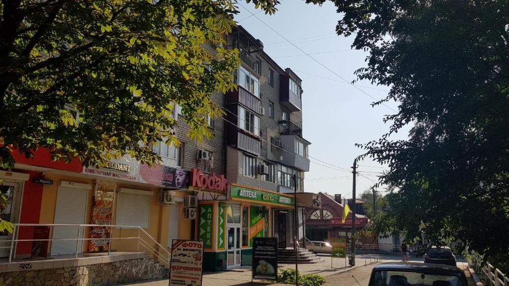 Апартаменты Apartment on Mirny Boulevard in the Very Center of the City Херсон-52