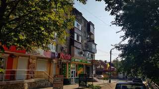 Апартаменты Apartment on Mirny Boulevard in the Very Center of the City Херсон-1
