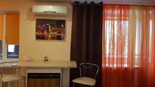 Апартаменты Apartment on Mirny Boulevard in the Very Center of the City Херсон Апартаменты Делюкс-27